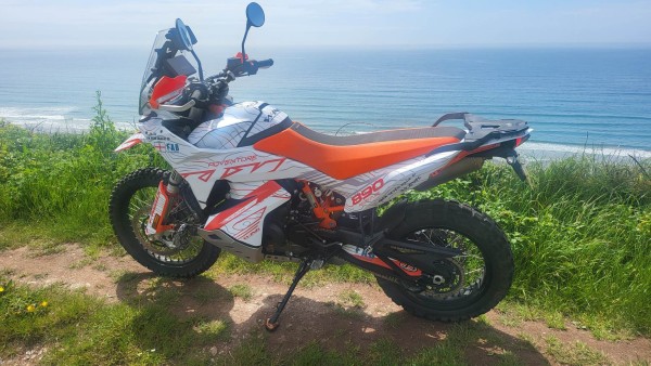 KTM 890 Adventure R 2.jpg