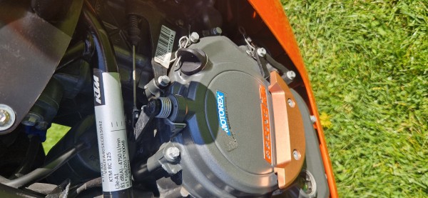 KTM_RC125_04.jpg
